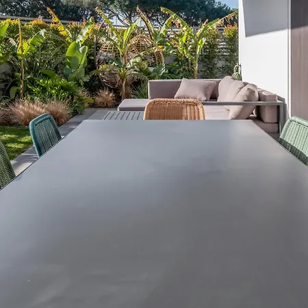 The Tropical Corner By Rentbeat Roma